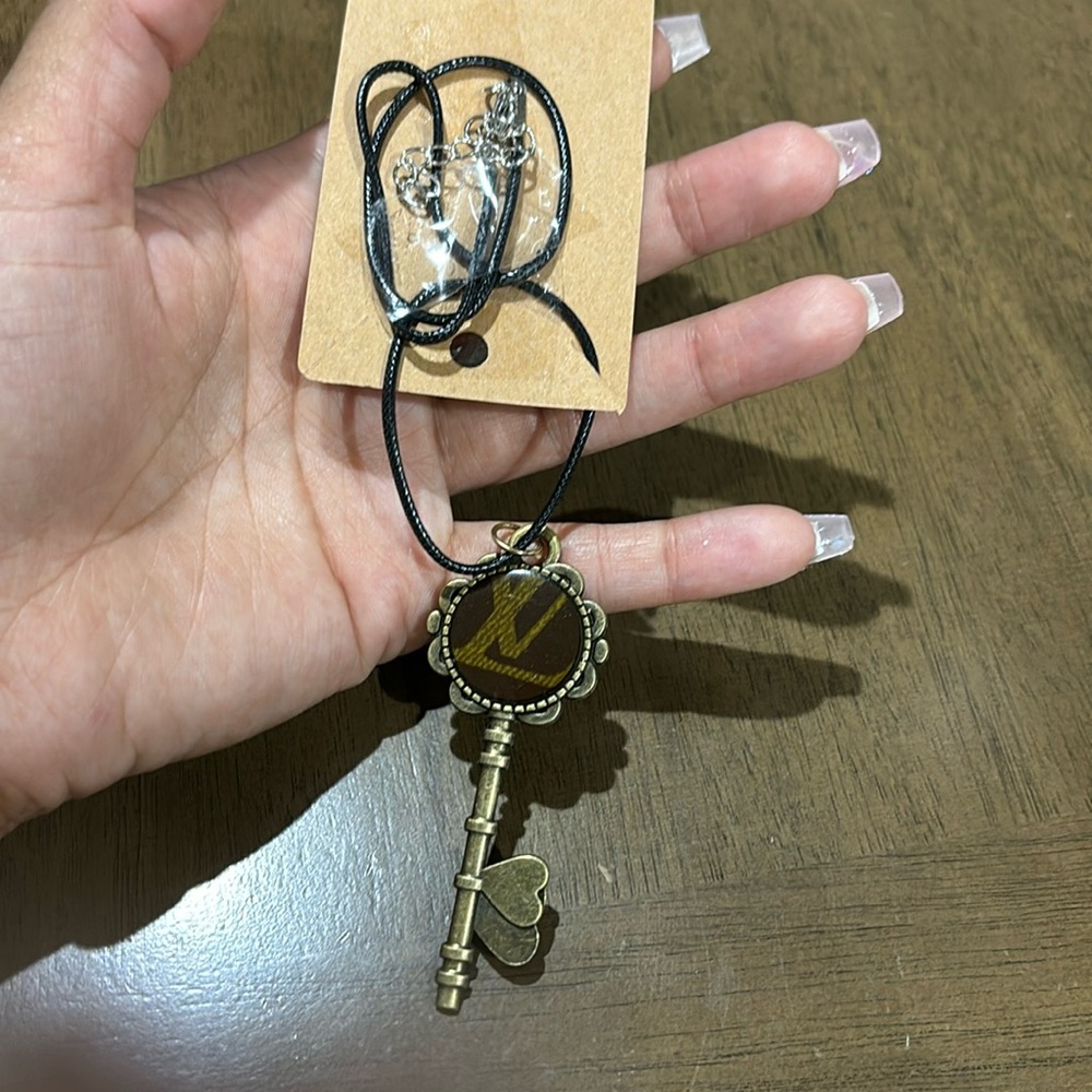 Up cycle necklace Louis Vuitton
